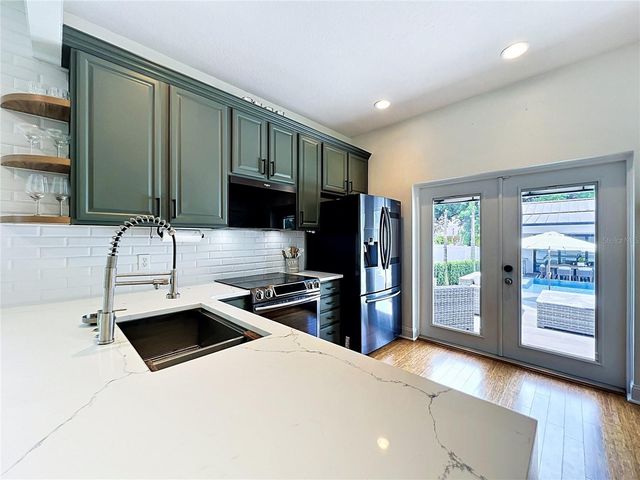 2738 PEPPER LN, Orlando, FL 32812