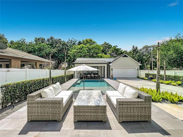 2738 PEPPER LN, Orlando, FL 32812