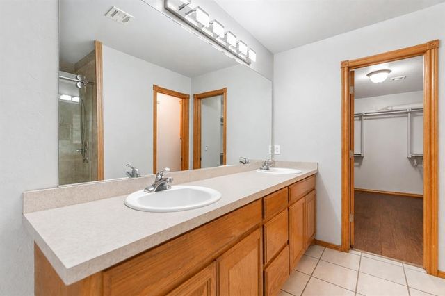 333 NE 9th Place, Newcastle, OK 73065