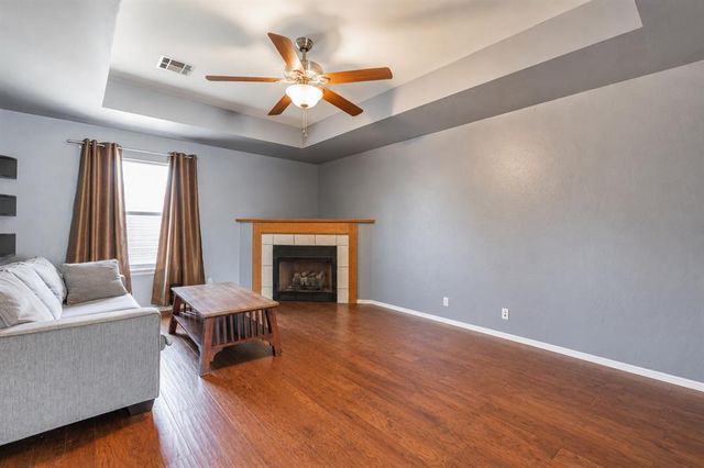 333 NE 9th Place, Newcastle, OK 73065