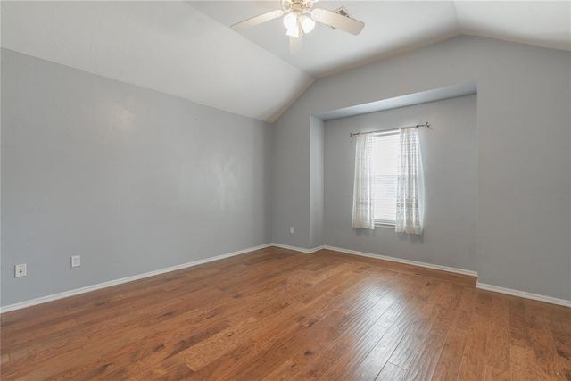 333 NE 9th Place, Newcastle, OK 73065