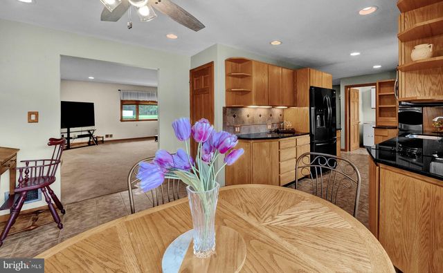72 OLD YORK RD, Chesterfield, NJ 08515