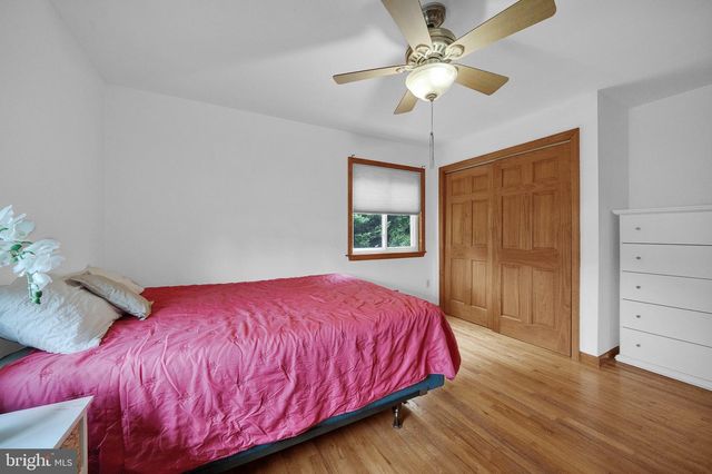 72 OLD YORK RD, Chesterfield, NJ 08515