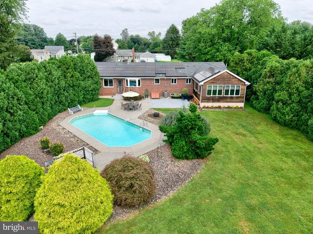 72 OLD YORK RD, Chesterfield, NJ 08515