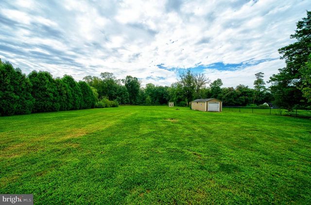72 OLD YORK RD, Chesterfield, NJ 08515