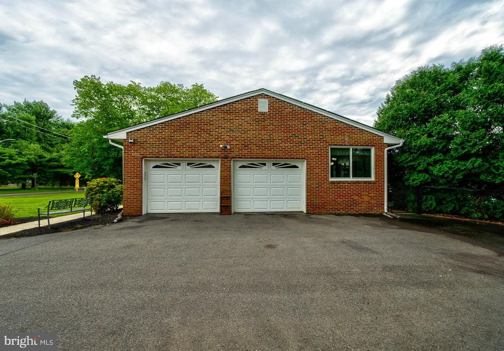 72 OLD YORK RD, CHESTERFIELD, NJ 08515 — photo 3