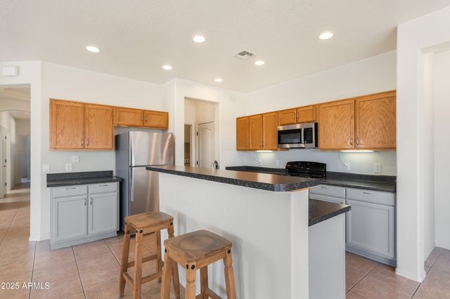 1087 PASO ROBLES Avenue, Sierra Vista, AZ 85635