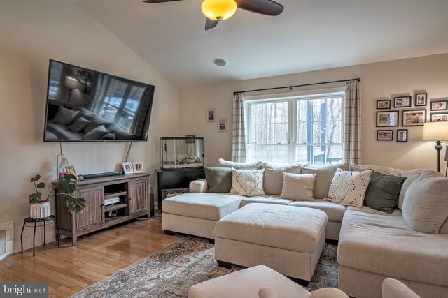 10624 CHESTERWOOD DR, Spotsylvania, VA 22553