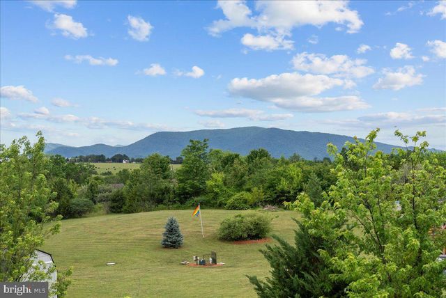 461 VETERANS RD, Middletown, VA 22645