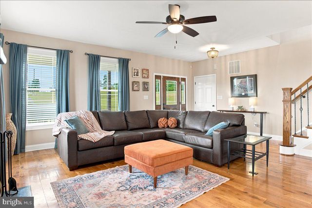 461 VETERANS RD, Middletown, VA 22645