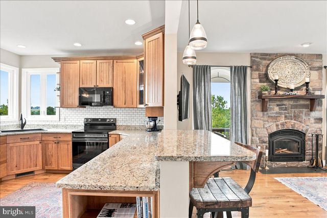 461 VETERANS RD, Middletown, VA 22645
