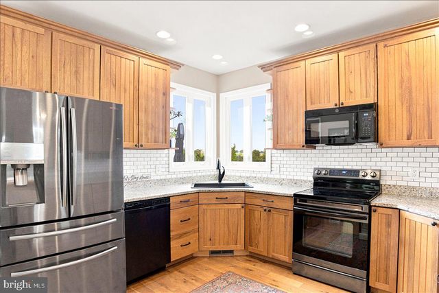 461 VETERANS RD, Middletown, VA 22645