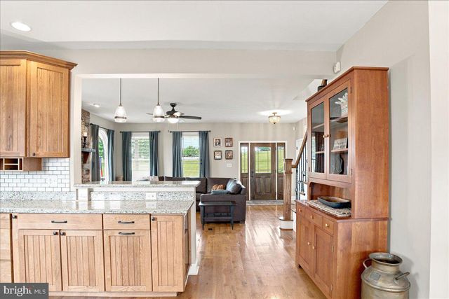 461 VETERANS RD, Middletown, VA 22645