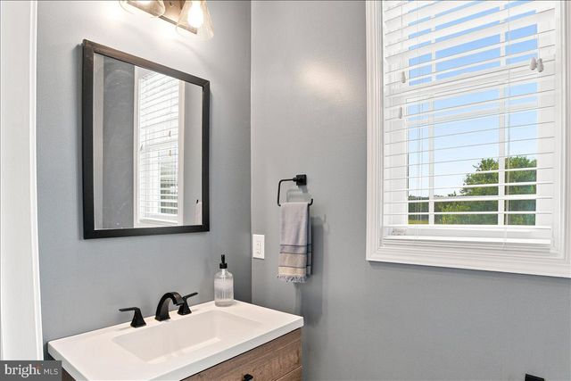 461 VETERANS RD, Middletown, VA 22645
