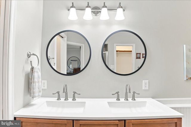 461 VETERANS RD, Middletown, VA 22645