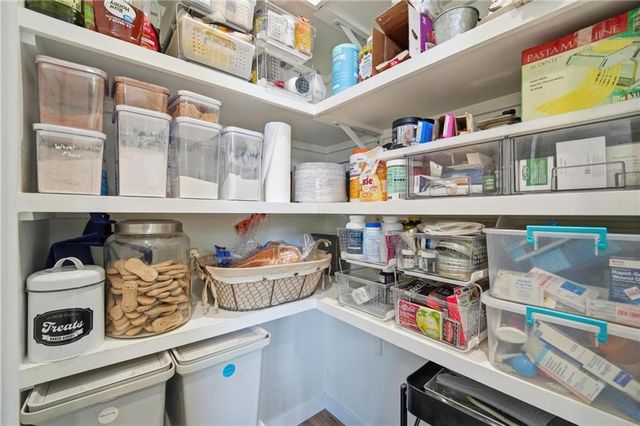 1612 NE Bluff Street, Lee's Summit, MO 64086