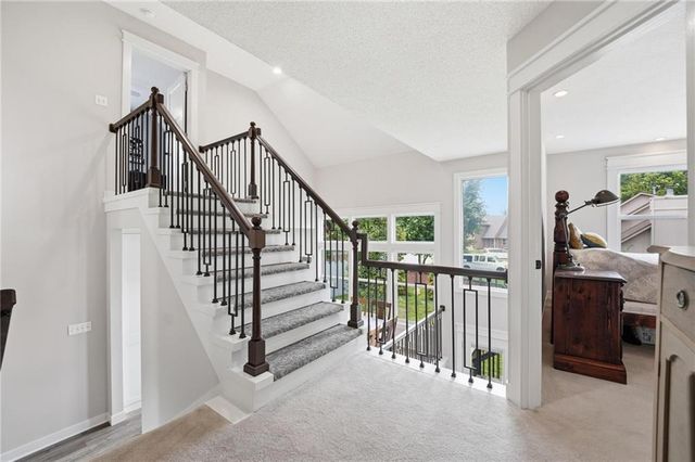 1612 NE Bluff Street, Lee's Summit, MO 64086