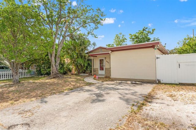 6982 78TH AVENUE N, Pinellas Park, FL 33781