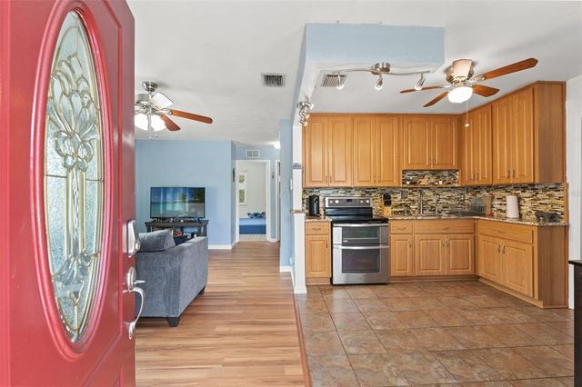 6982 78TH AVENUE N, Pinellas Park, FL 33781