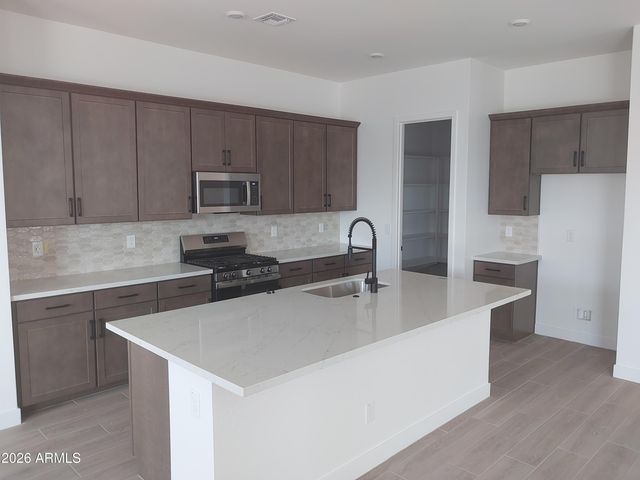 22211 W BLACKHAWK Drive, Surprise, AZ 85387