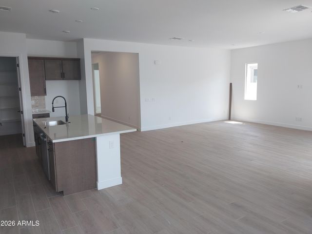 22211 W BLACKHAWK Drive, Surprise, AZ 85387