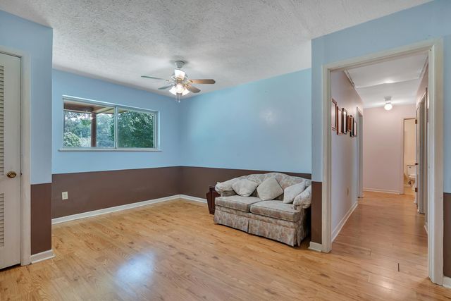 1318 Lansing Lane, Longview, TX 75605