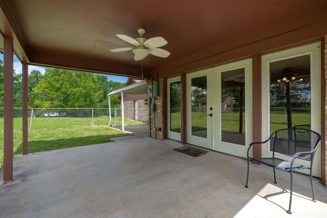 1318 Lansing Lane, Longview, TX 75605