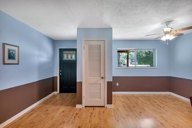 1318 Lansing Lane, Longview, TX 75605