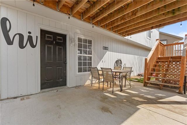 1205 Robin Circle, Liberty, MO 64068