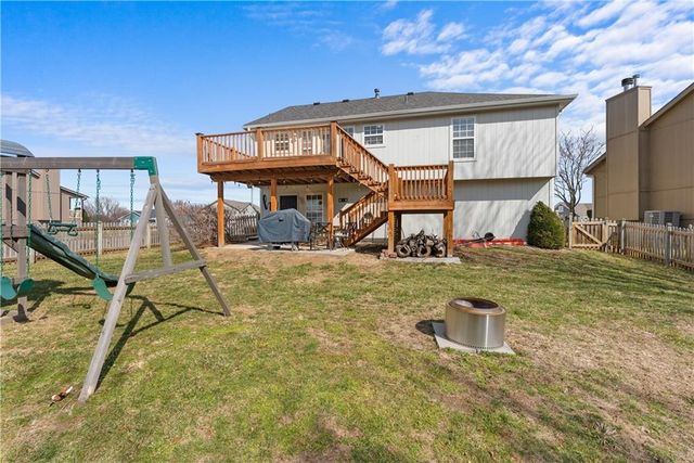 1205 Robin Circle, Liberty, MO 64068