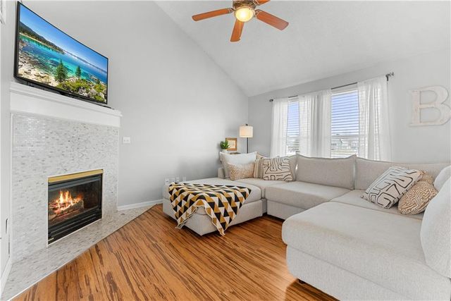 1205 Robin Circle, Liberty, MO 64068