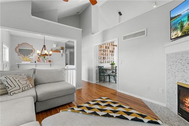 1205 Robin Circle, Liberty, MO 64068