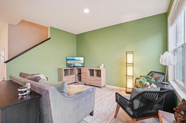 5125 95th Way N, Brooklyn Park, MN 55443