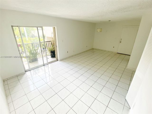 1337 NW 1st St 8, Miami, FL 33125