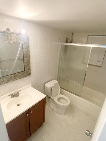 1337 NW 1st St 8, Miami, FL 33125