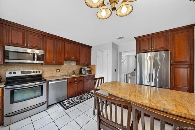 67 Eberling Drive, New City, NY 10956
