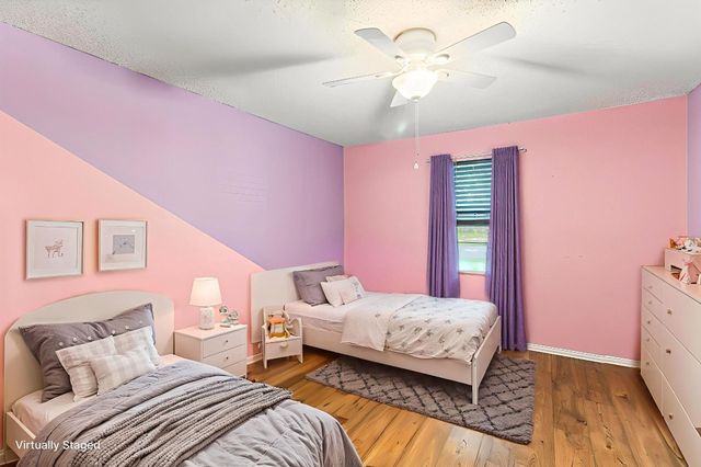 103 S Ringgold Street, West Columbia, TX 77486