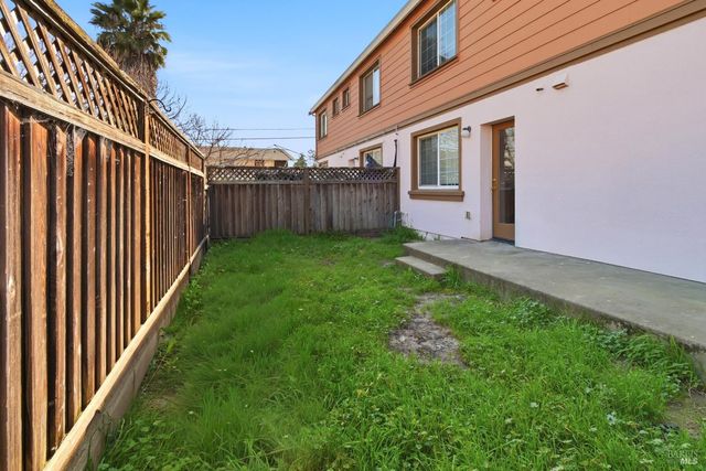 712 Daniels Ave, Vallejo, CA 94590