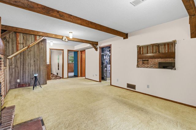15964 Ramsey Boulevard NW, Anoka, MN 55303