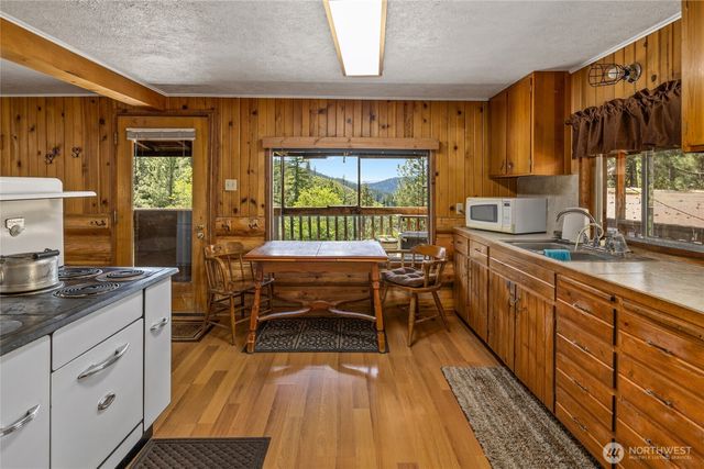 502 Harkness Road, Cle Elum, WA 98922