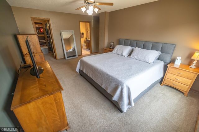 16368 Hudson Court, Lakeville, MN 55044