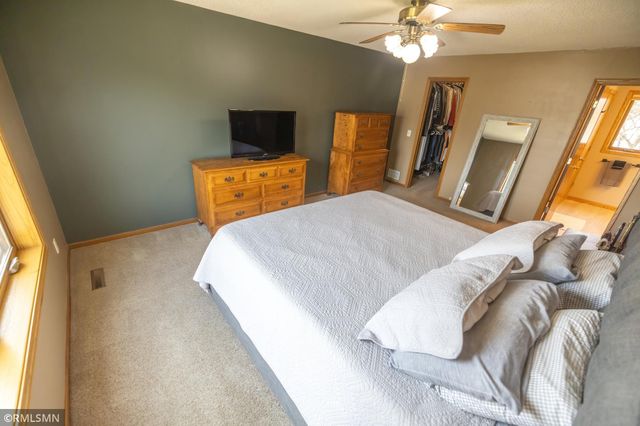 16368 Hudson Court, Lakeville, MN 55044