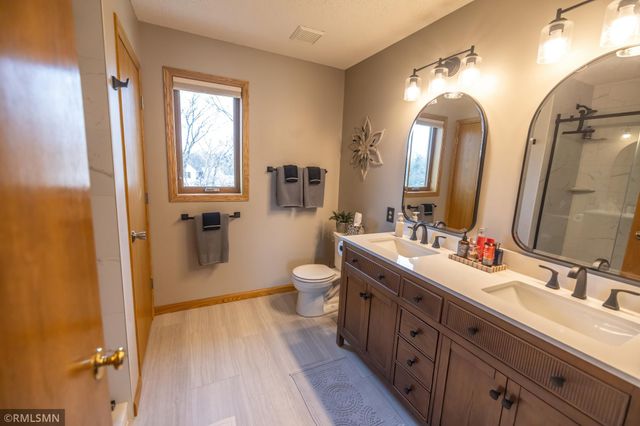 16368 Hudson Court, Lakeville, MN 55044