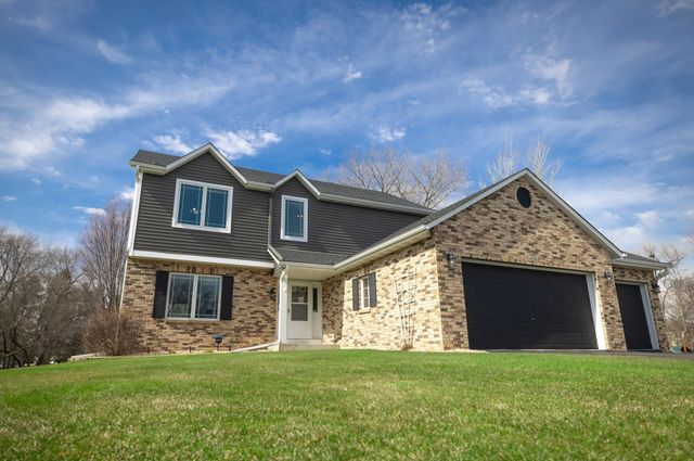 16368 Hudson Court, Lakeville, MN 55044