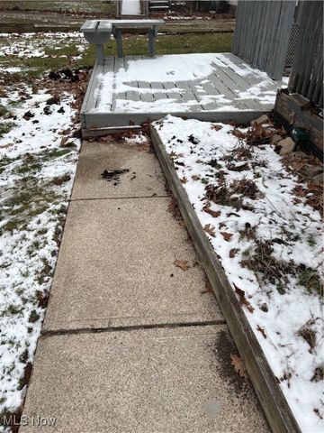 245 Bermont, Munroe Falls, OH 44262