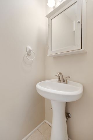 262 Inverrary Lane, Deerfield, IL 60015