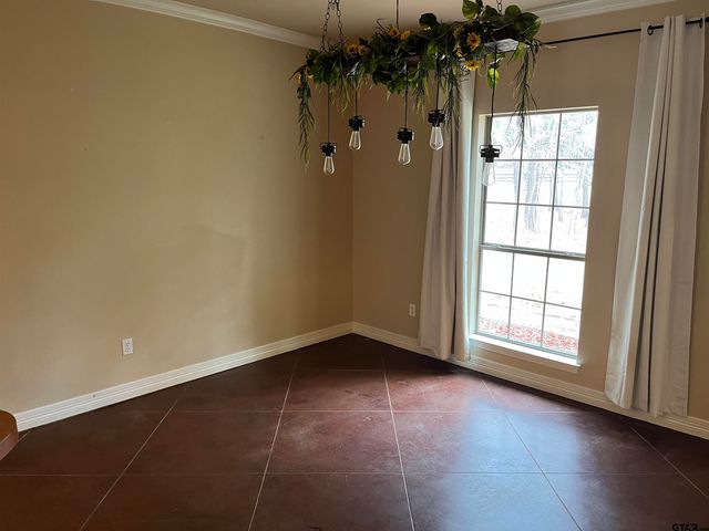 12245 FM 2710, Lindale, TX 75771