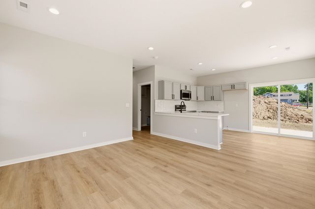 1331 N Holyoke, Wichita, KS 67208