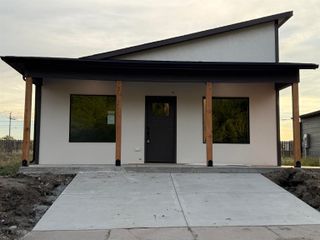 1331 N Holyoke, Wichita, KS 67208