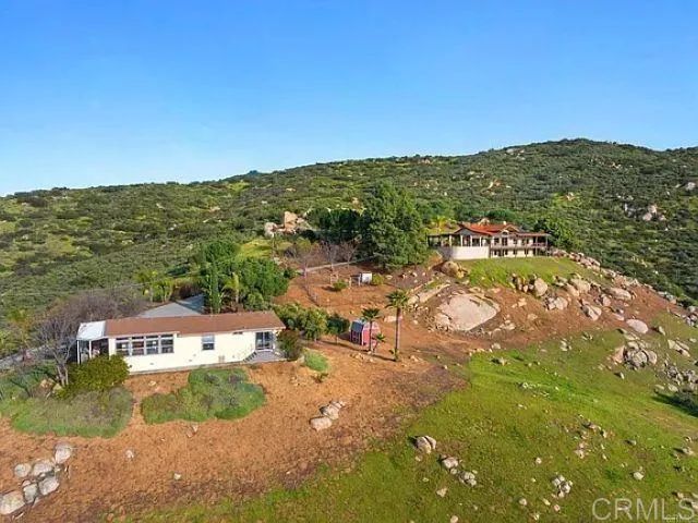 14821 Highland Valley Rd, Escondido, CA 92025
